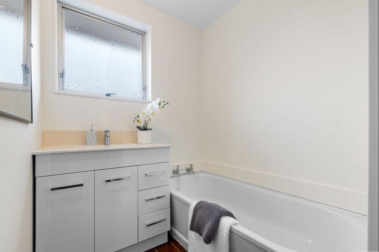 Photo of property in 2/17 Philomel Street, North New Brighton, Christchurch, 8083