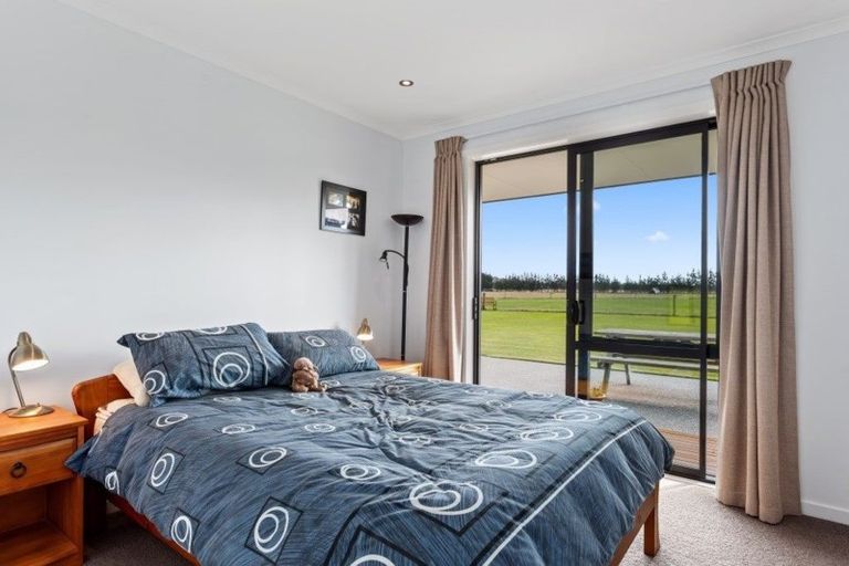 Photo of property in 77 Round Hill Road, Loburn, Rangiora, 7472