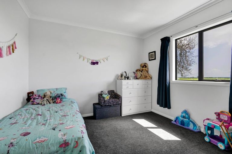 Photo of property in 43 Quinns Road, Normanby, Hawera, 4673