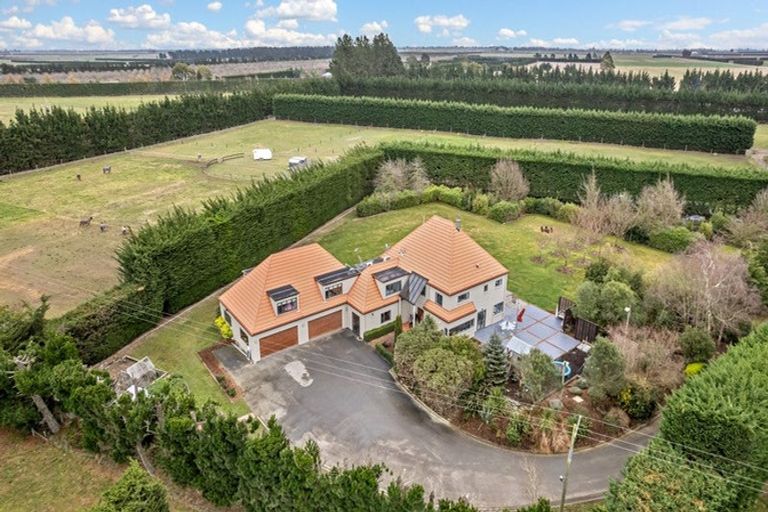 Photo of property in 1217 Hoskyns Road, Kirwee, Christchurch, 7671