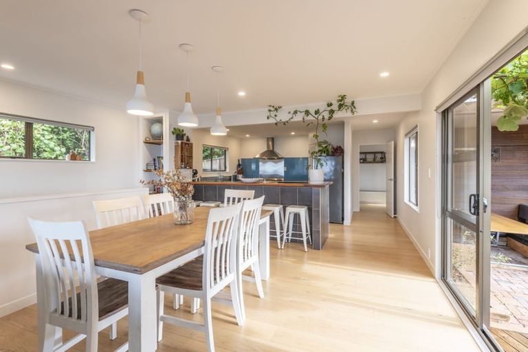 Photo of property in 1 Haunui Way, Pukerua Bay, 5026