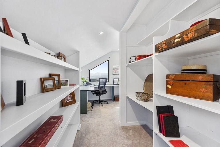 Photo of property in 33 Mitchell Street, Brooklyn, Wellington, 6021