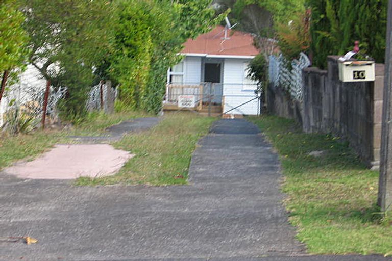 Photo of property in 10 Tauhara Street, Green Bay, Auckland, 0604
