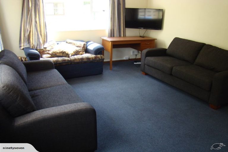 Photo of property in 90 Harbour Terrace, North Dunedin, Dunedin, 9016