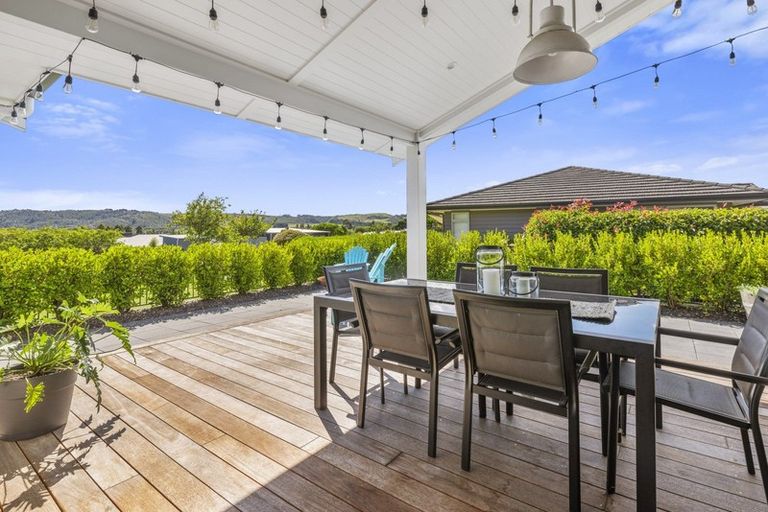 Photo of property in 13 Kestrel Lane, Kinloch, Taupo, 3377