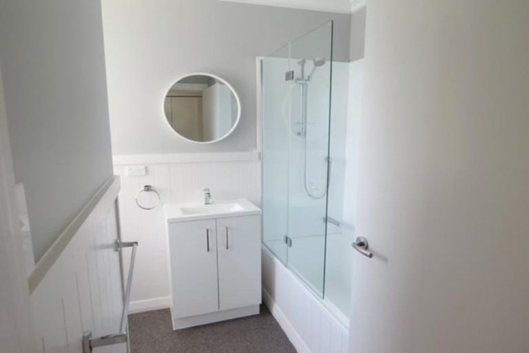 Photo of property in 16 Gaine Street, New Plymouth, 4310