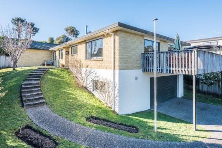 Photo of property in 131 Weggery Drive, Waikanae Beach, Waikanae, 5036
