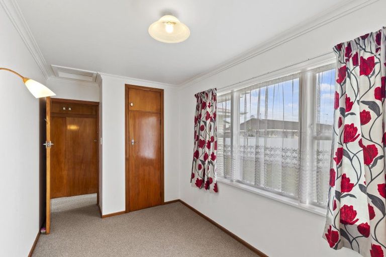 Photo of property in 9 Ely Place, Levin, 5510