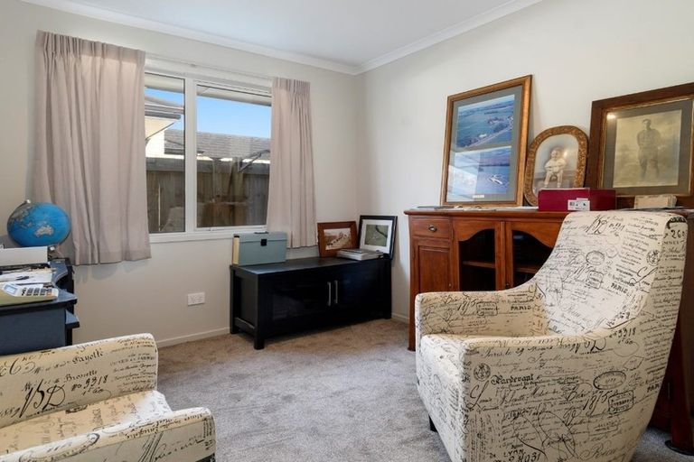 Photo of property in 8 Fearnley Grove, Pyes Pa, Tauranga, 3112