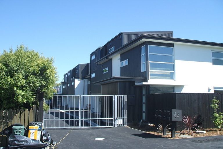 Photo of property in 43 Grafton Street, Waltham, Christchurch, 8011