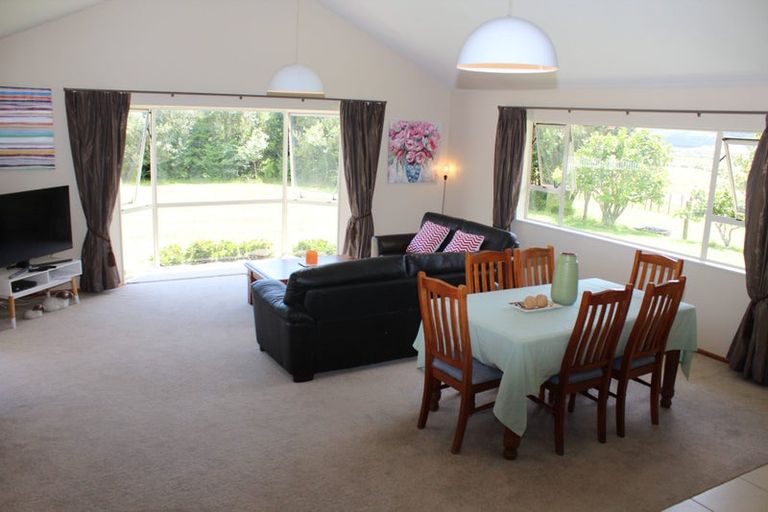 Photo of property in 38 Henson Road, Whitford, Howick, 2571