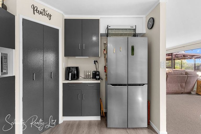 Photo of property in 4 Horniblow Road, Matakohe, 0594