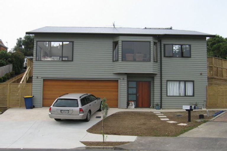 Photo of property in 7 Forster Place, West Harbour, Auckland, 0618