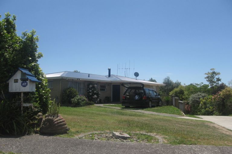 Photo of property in 35 Donovan Street, Te Puke, 3119