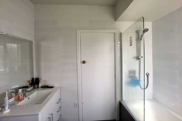 Photo of property in 56 Hastings Road, Mairangi Bay, Auckland, 0630