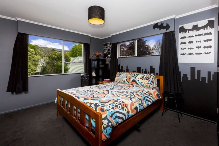 Photo of property in 21 Barton Road, Heretaunga, Upper Hutt, 5018