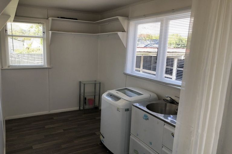 Photo of property in Silver Birch Court, 1/567u High Street, Boulcott, Lower Hutt, 5010