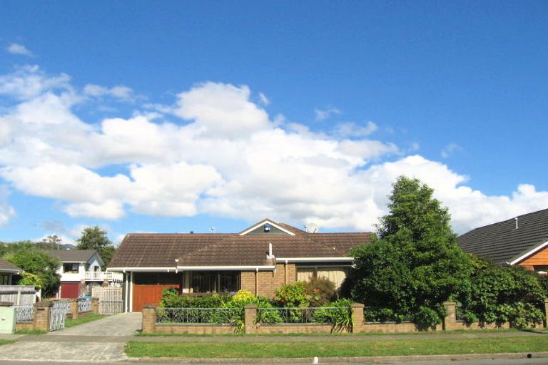 Photo of property in 74 Mcparland Street, Elderslea, Upper Hutt, 5018