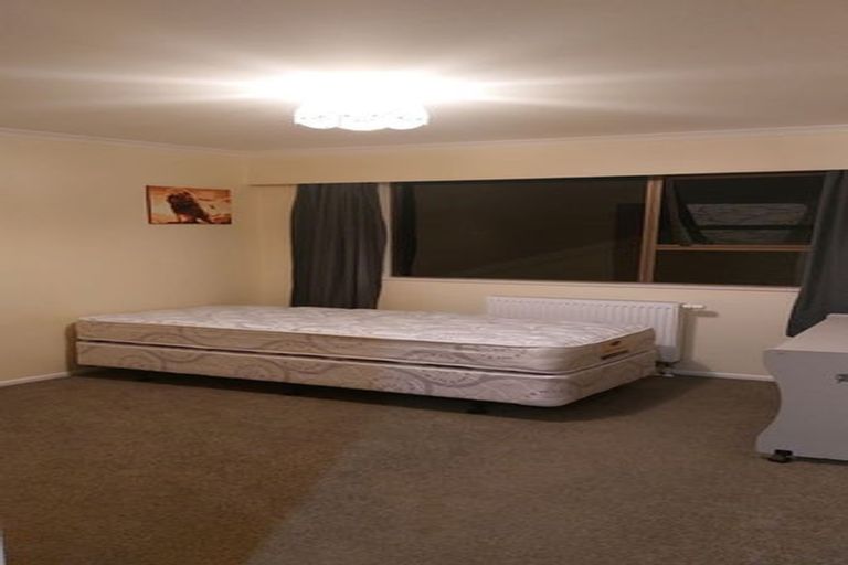 Photo of property in 54 Oroua Street, Eastbourne, Lower Hutt, 5013