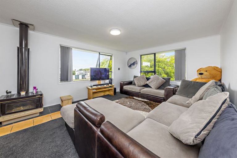 Photo of property in 38 Burundi Avenue, Clendon Park, Auckland, 2103