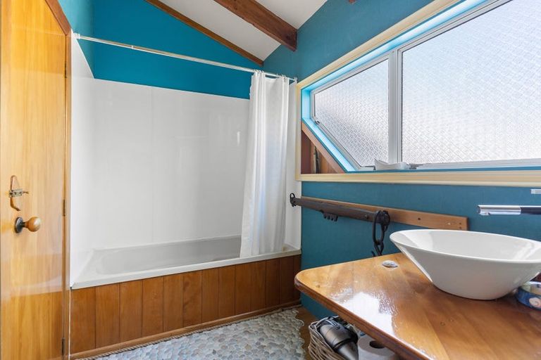 Photo of property in 405 Onemana Drive, Onemana, Whangamata, 3691