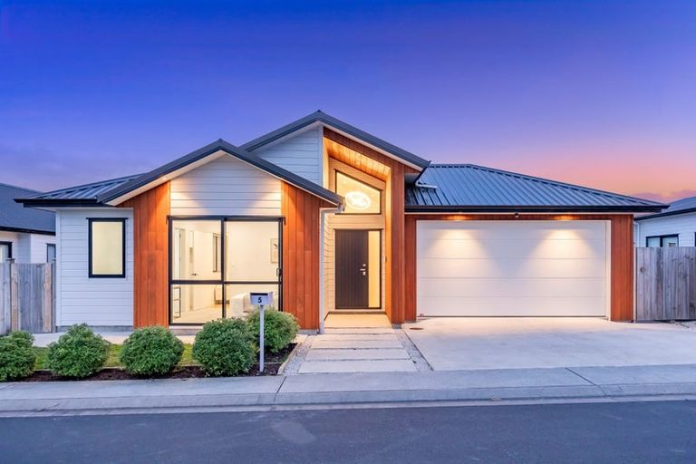 Photo of property in 5 Cutfield Lane, Kumeu, 0810