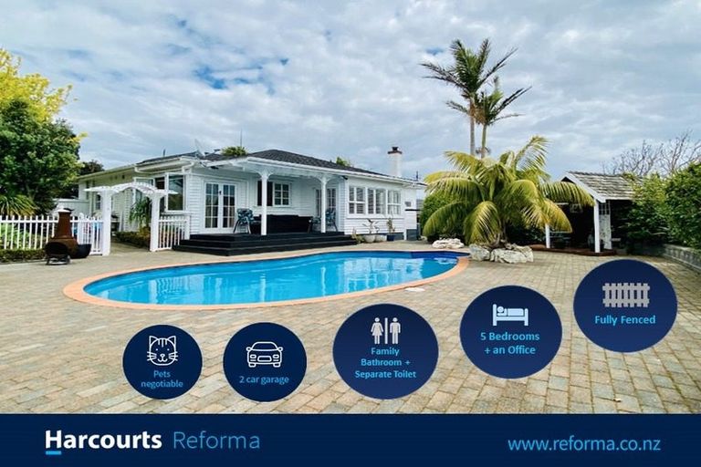 Photo of property in 12 Parkview Place, Pakuranga, Auckland, 2010