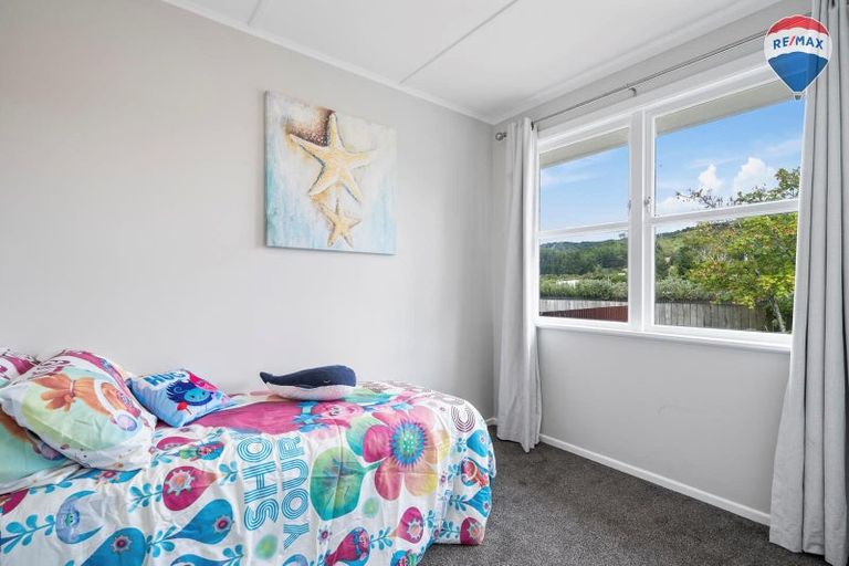 Photo of property in 10c Bull Avenue, Wainuiomata, Lower Hutt, 5014