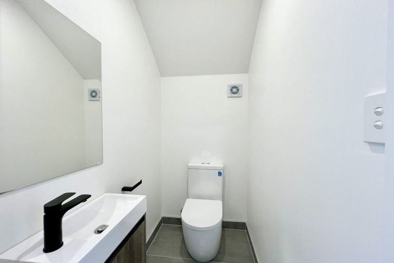 Photo of property in 12b Massine Place, Randwick Park, Auckland, 2105