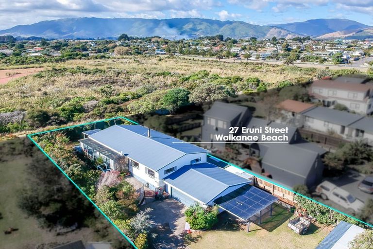 Photo of property in 27 Eruini Street, Waikanae Beach, Waikanae, 5036