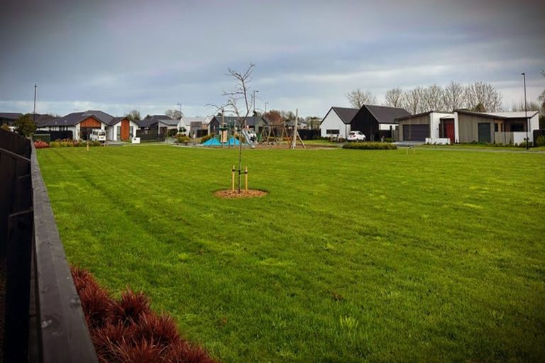 Photo of property in 41 Light Mood Road, Halswell, Christchurch, 8025