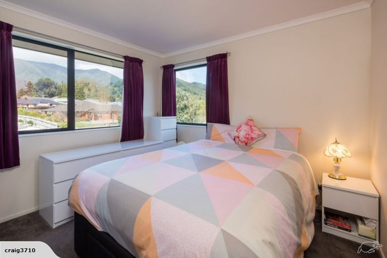 Photo of property in 7 Glentui Place, Waikawa, Picton, 7220