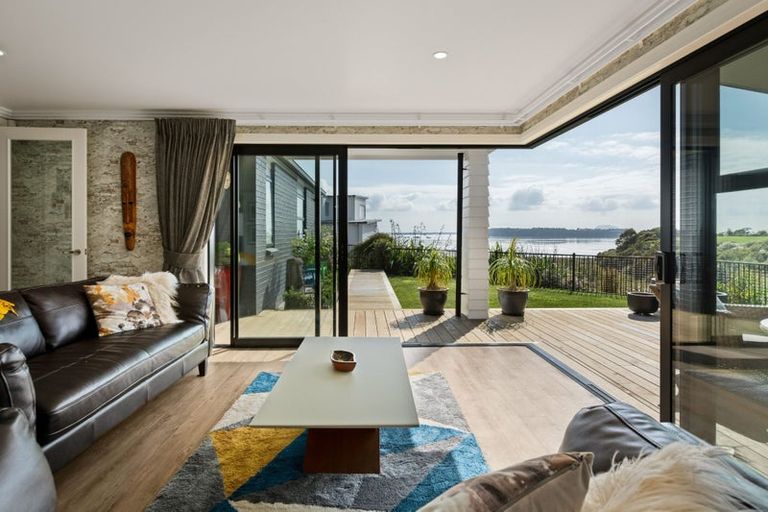 Photo of property in 30 Lakeside Terrace, Omokoroa, 3114