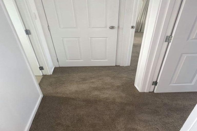 Photo of property in 1/10 Himalaya Drive, Half Moon Bay, Auckland, 2012