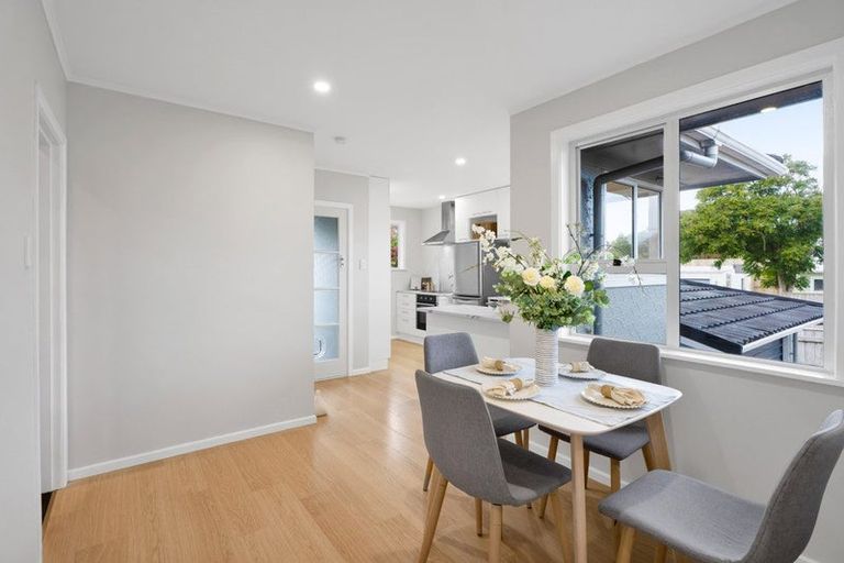 Photo of property in 68 Wallath Road, Westown, New Plymouth, 4310
