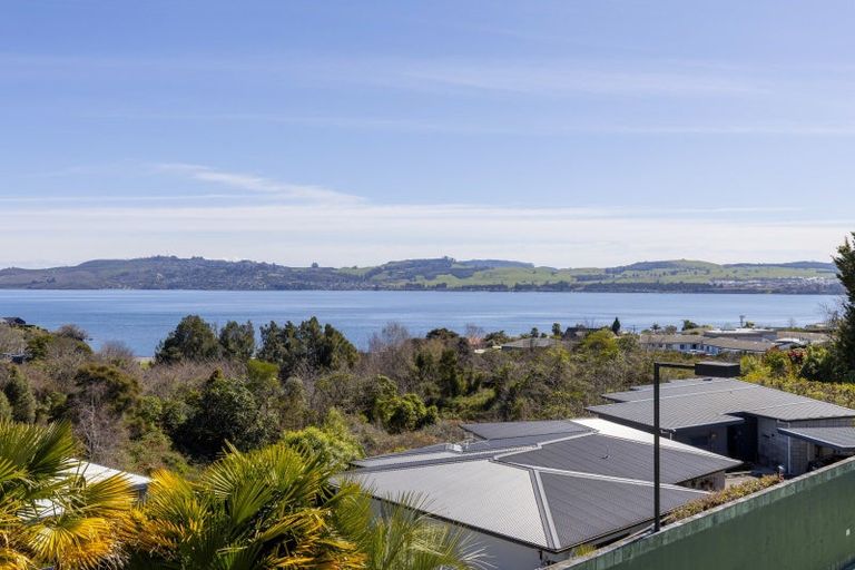 Photo of property in 13 Boundary Road, Waipahihi, Taupo, 3330