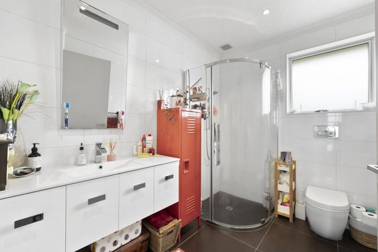 Photo of property in 281 Linton Road, Maungaturoto, 0583