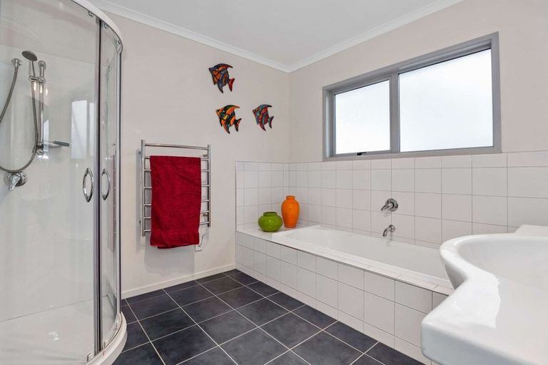 Photo of property in 17 Fergusson Avenue, Waipukurau, 4200