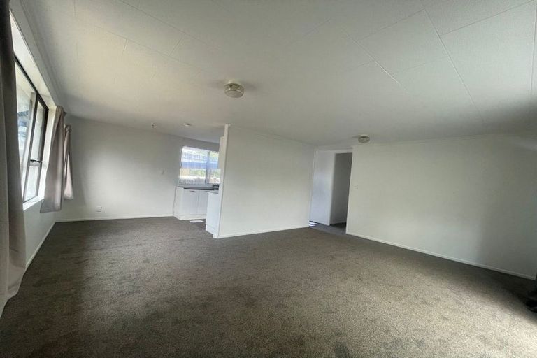 Photo of property in 1/160 Universal Drive, Henderson, Auckland, 0610