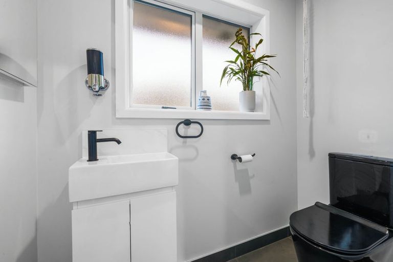 Photo of property in 41 Liverton Crescent, Bishopdale, Christchurch, 8053