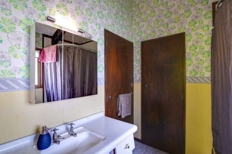 Photo of property in 75 Oregon Drive, Kelvin Heights, Queenstown, 9300