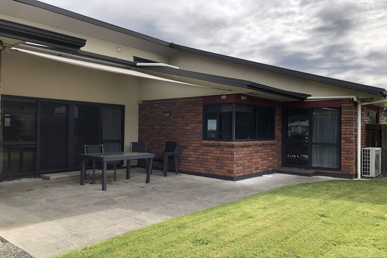 Photo of property in 1 Roseash Lane, Levin, 5510