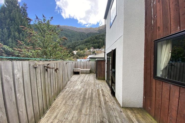 Photo of property in 16b Watts Road, Fernhill, Queenstown, 9300