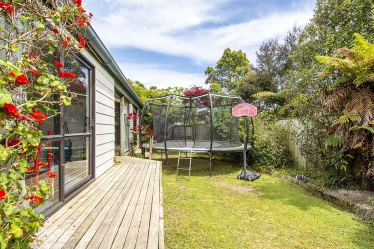 Photo of property in 4 Olivine Street, Poike, Tauranga, 3112