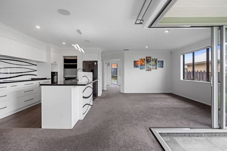 Photo of property in 20b Carisbrooke Street, Katikati, 3129