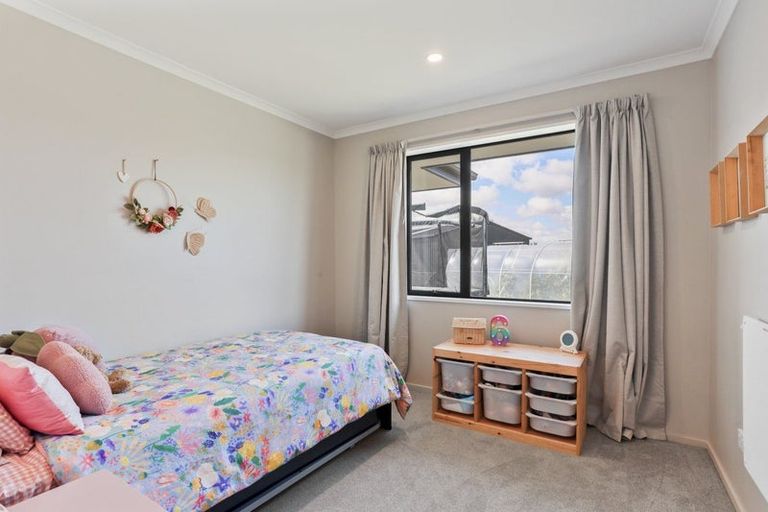 Photo of property in 14 Braeburn Crescent, Swannanoa, Kaiapoi, 7692