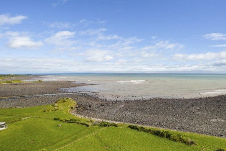 Photo of property in 57c Anglers Avenue, Warea, New Plymouth, 4381