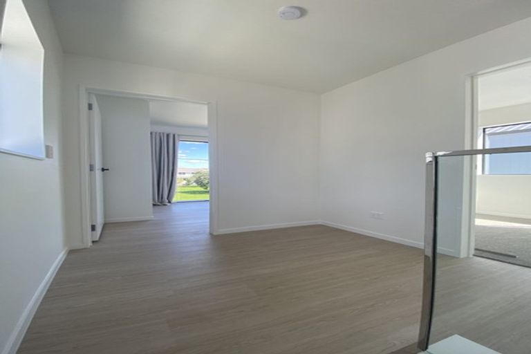 Photo of property in 94e Bay Street, Red Beach, 0932