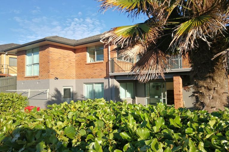 Photo of property in 54 Roberta Crescent, Orewa, 0931