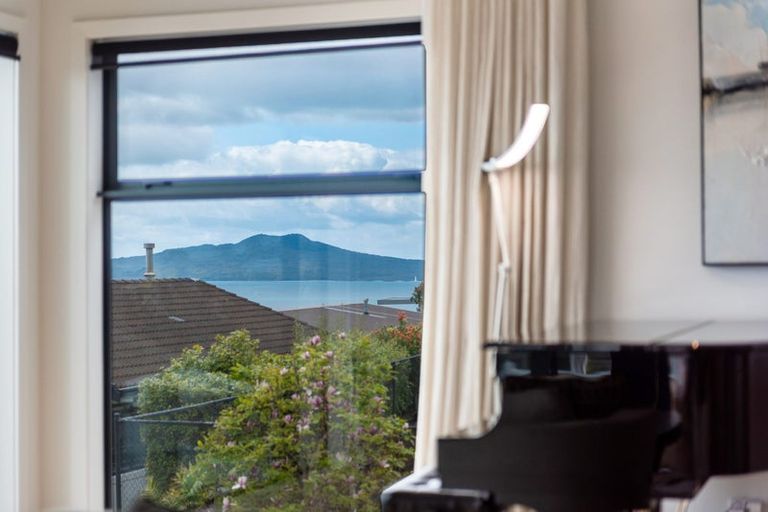 Photo of property in 61a Castor Bay Road, Castor Bay, Auckland, 0620